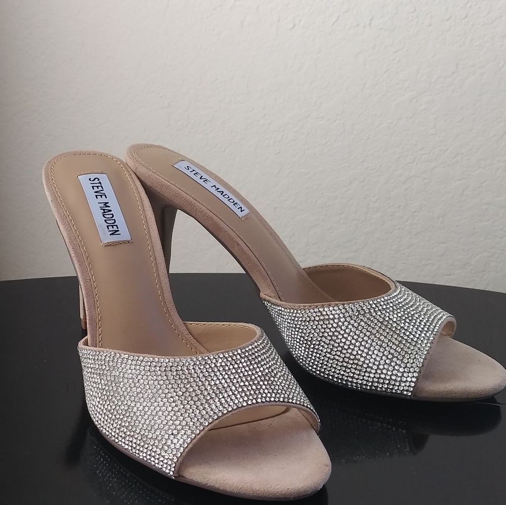 Heels - Picture 10 of 14